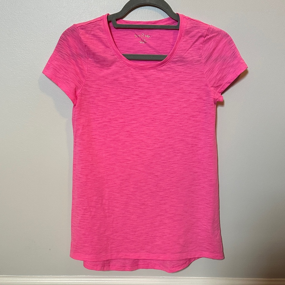 Lilly Pulitzer Vibrant Pink Short Sleeve Tee. Women’s XXS.